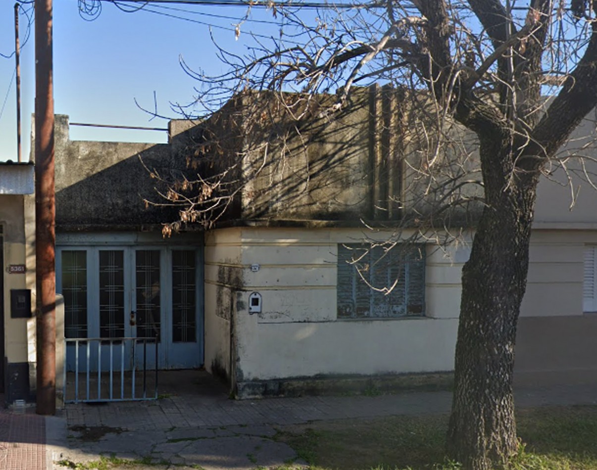 Alvear al 5300 casa en venta para refaccionar o demoler