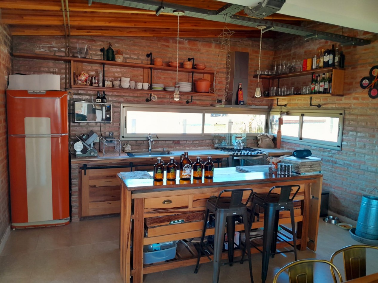 Casa amoblada a la venta en Federacion Entre Rios