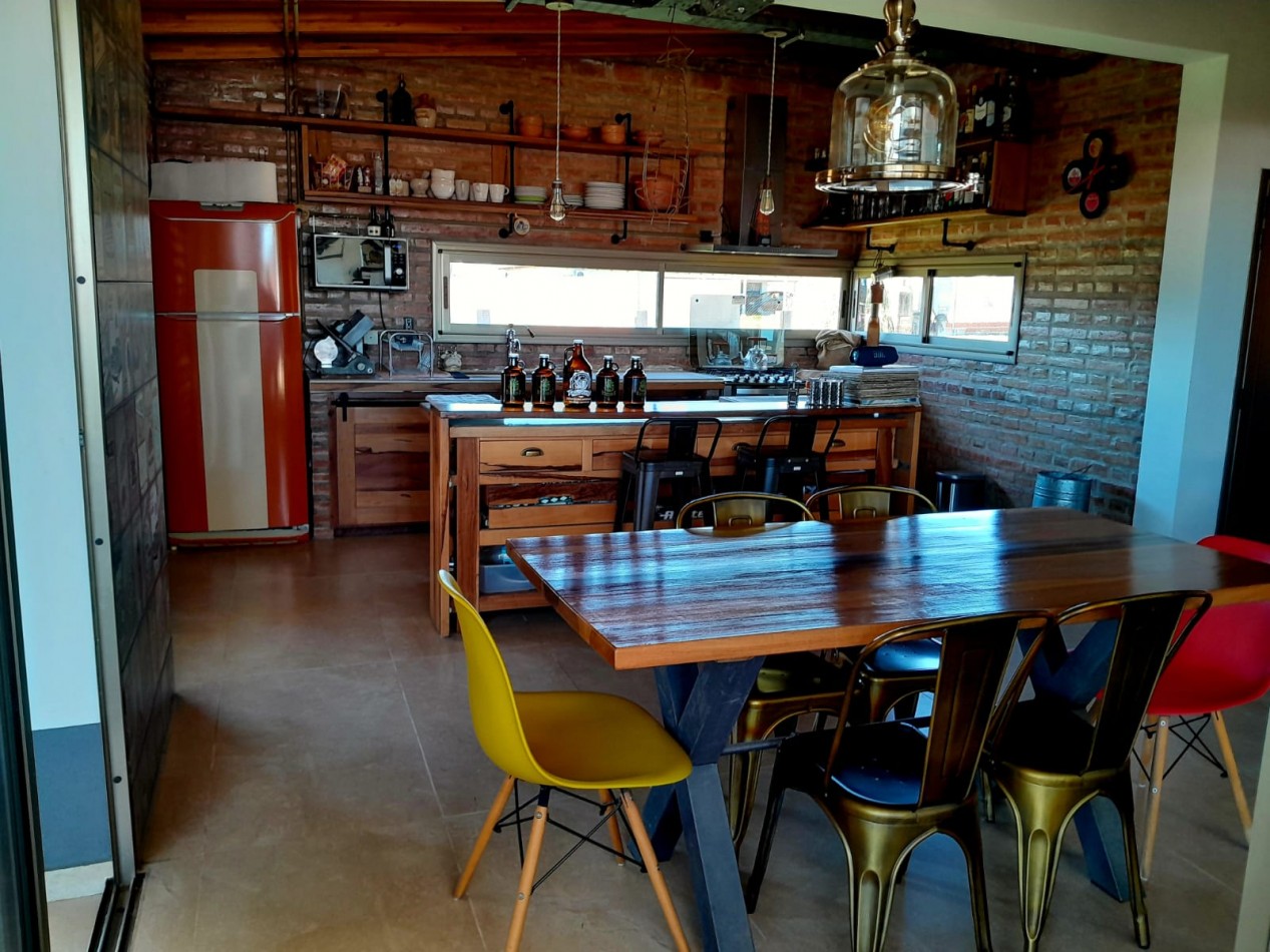 Casa amoblada a la venta en Federacion Entre Rios