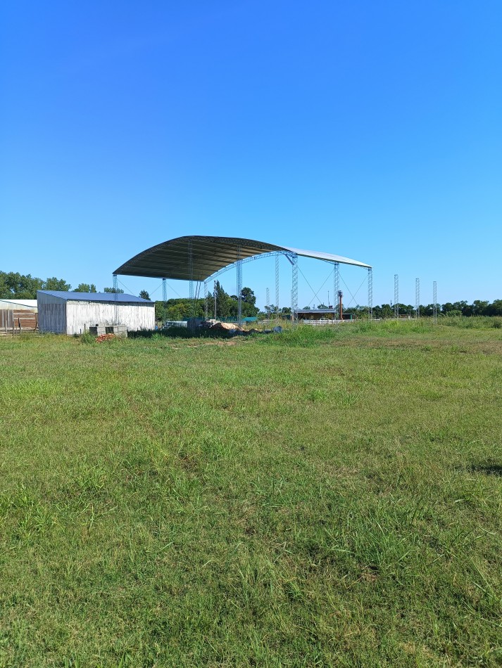 Galpon en construccion en Monte Vera Alquiler