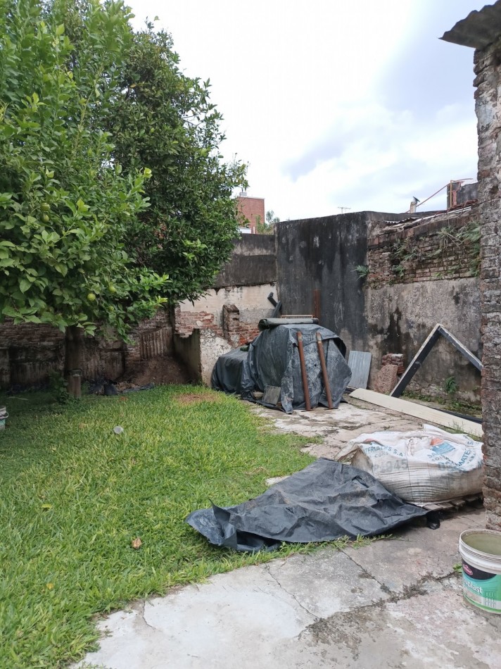 Alvear al 5300 casa en venta para refaccionar o demoler