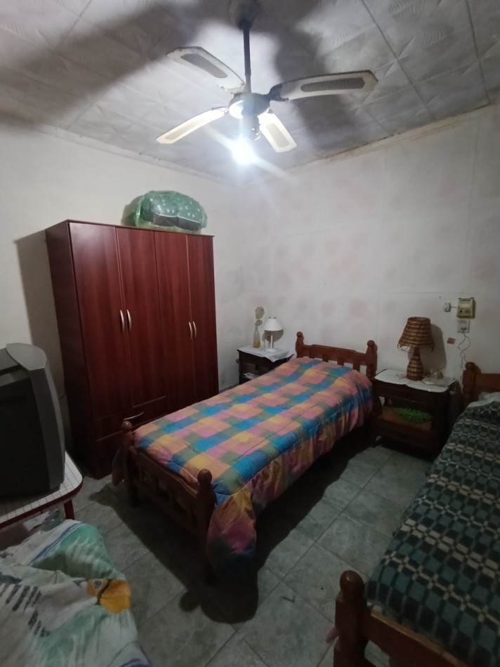 Llerena 2700 Propiedad de grandes dimensiones a la venta